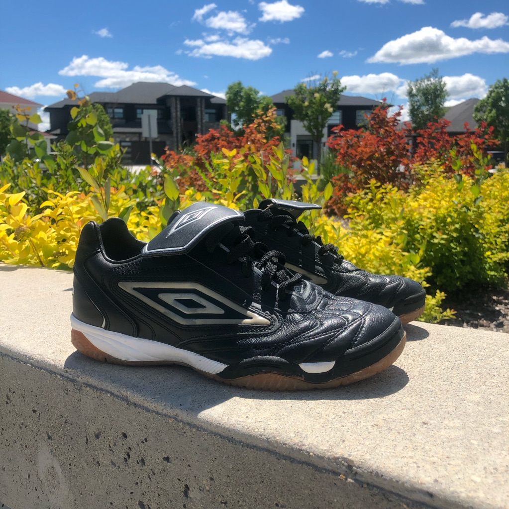 Umbro Speciali Indoor Cleats